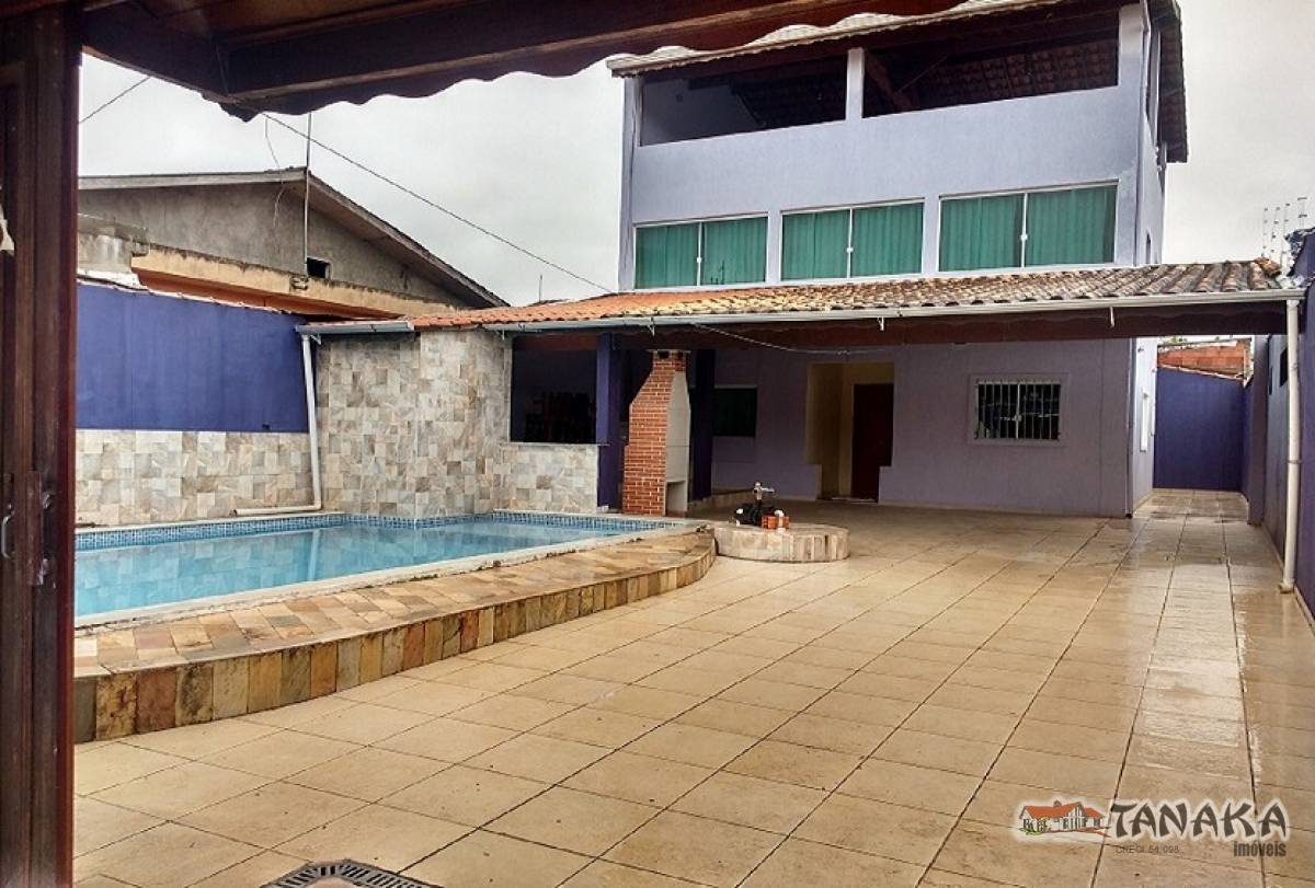 Casa em Peruíbe - Tanaka Imóveis