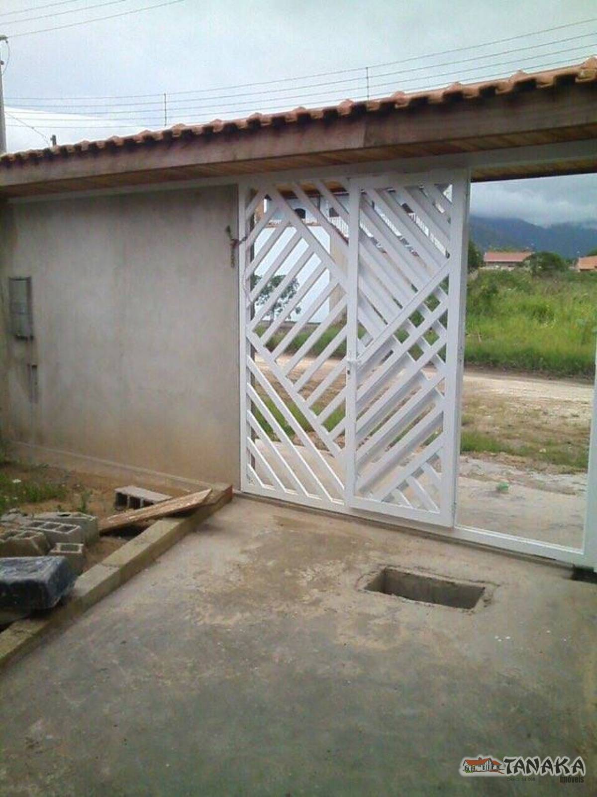 Casa em Peruíbe - Tanaka Imóveis