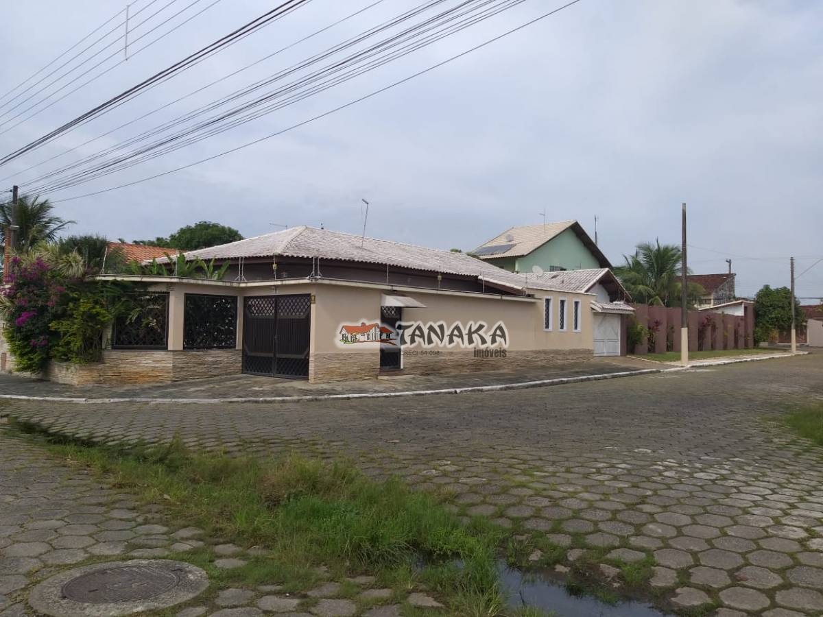 Casa em Peruíbe - Tanaka Imóveis
