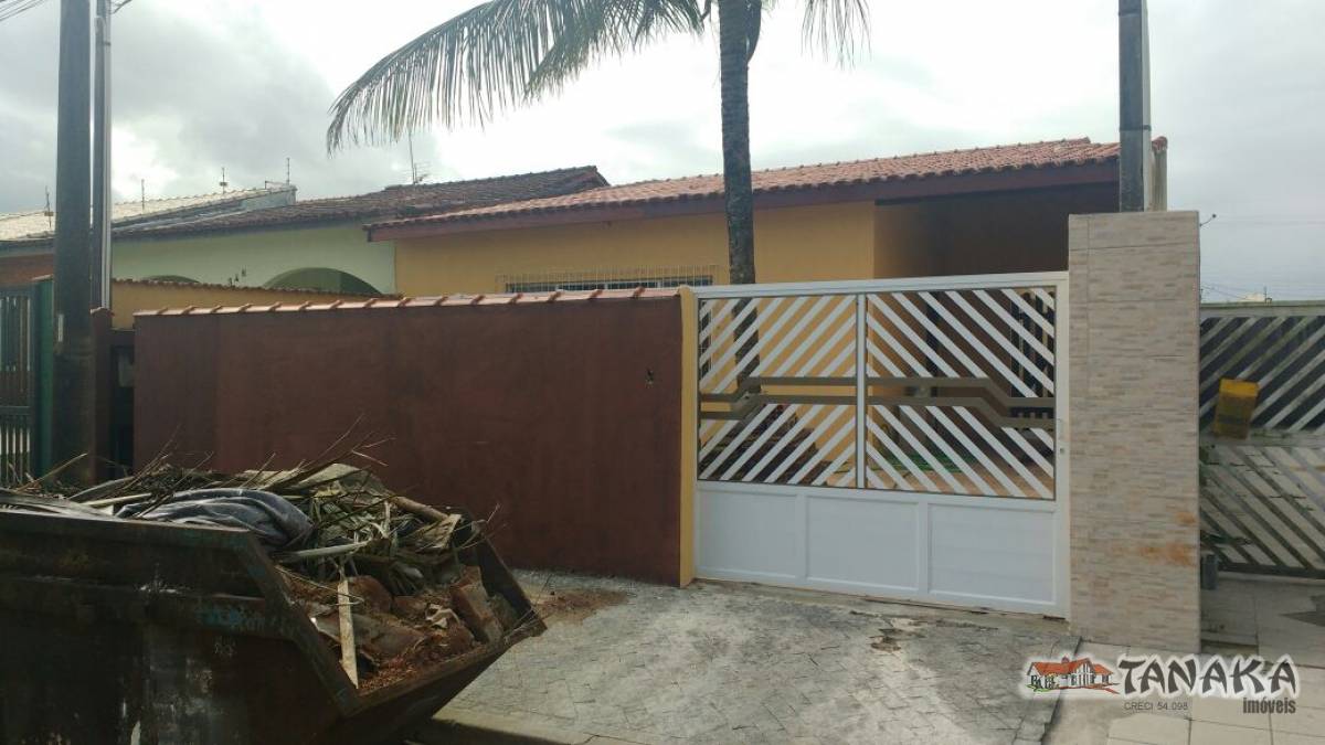 Casa em Peruíbe - Tanaka Imóveis