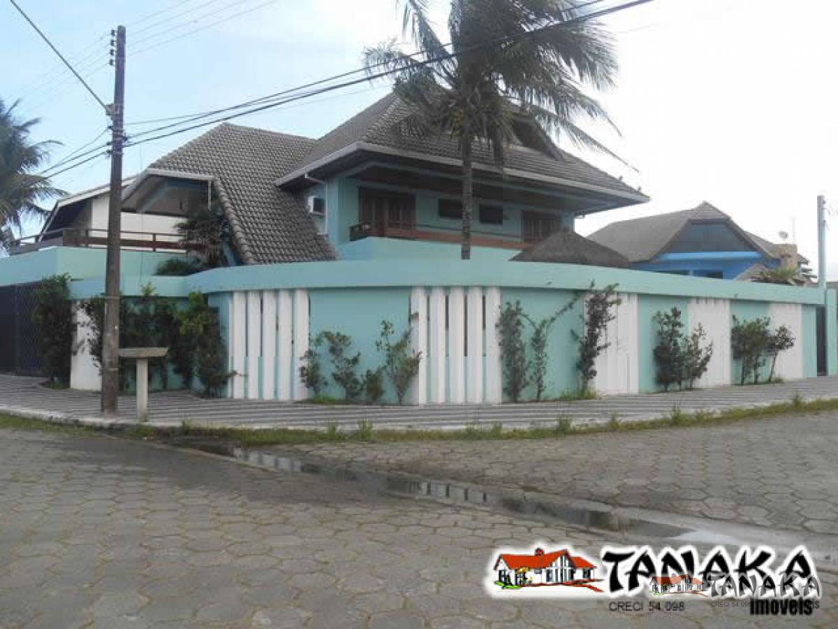 Casa em Peruíbe - Tanaka Imóveis