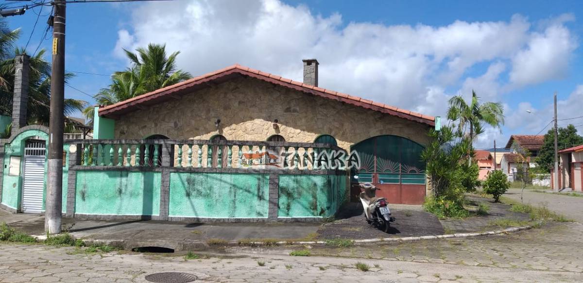 Casa em Peruíbe - Tanaka Imóveis