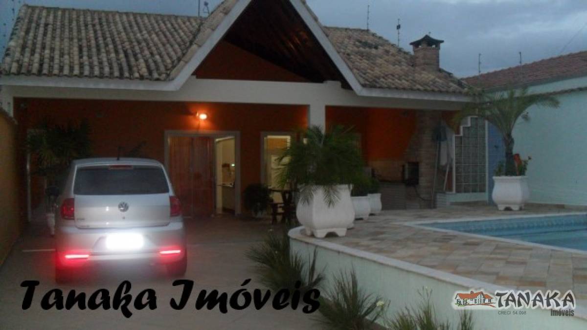 Casa em Peruíbe - Tanaka Imóveis