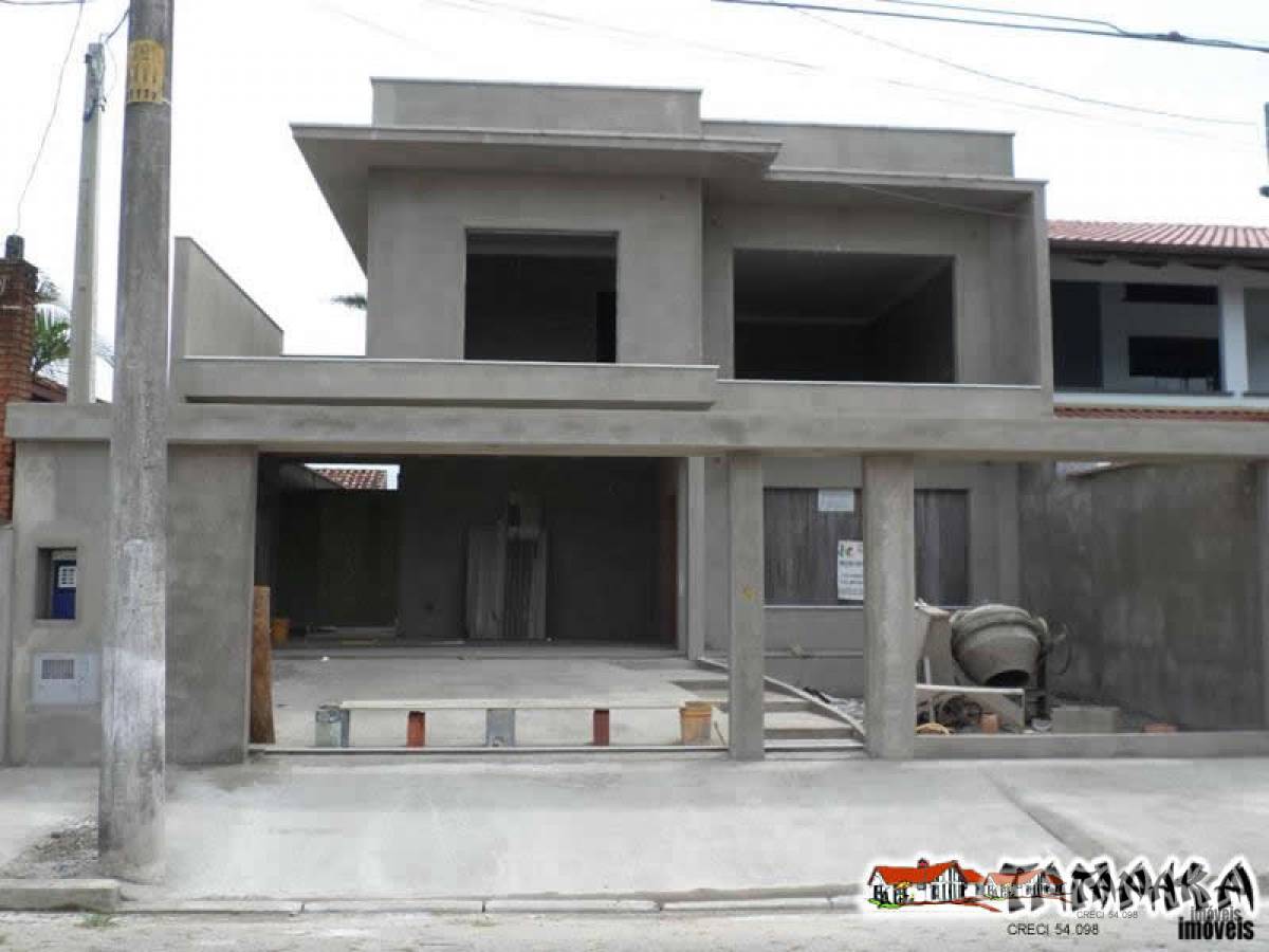 Casa em Peruíbe - Tanaka Imóveis