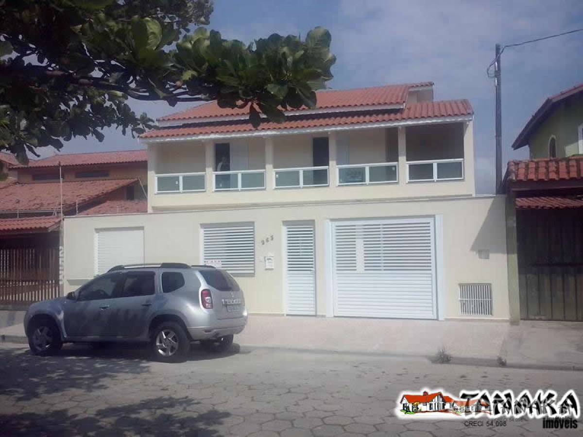 Casa em Peruíbe - Tanaka Imóveis